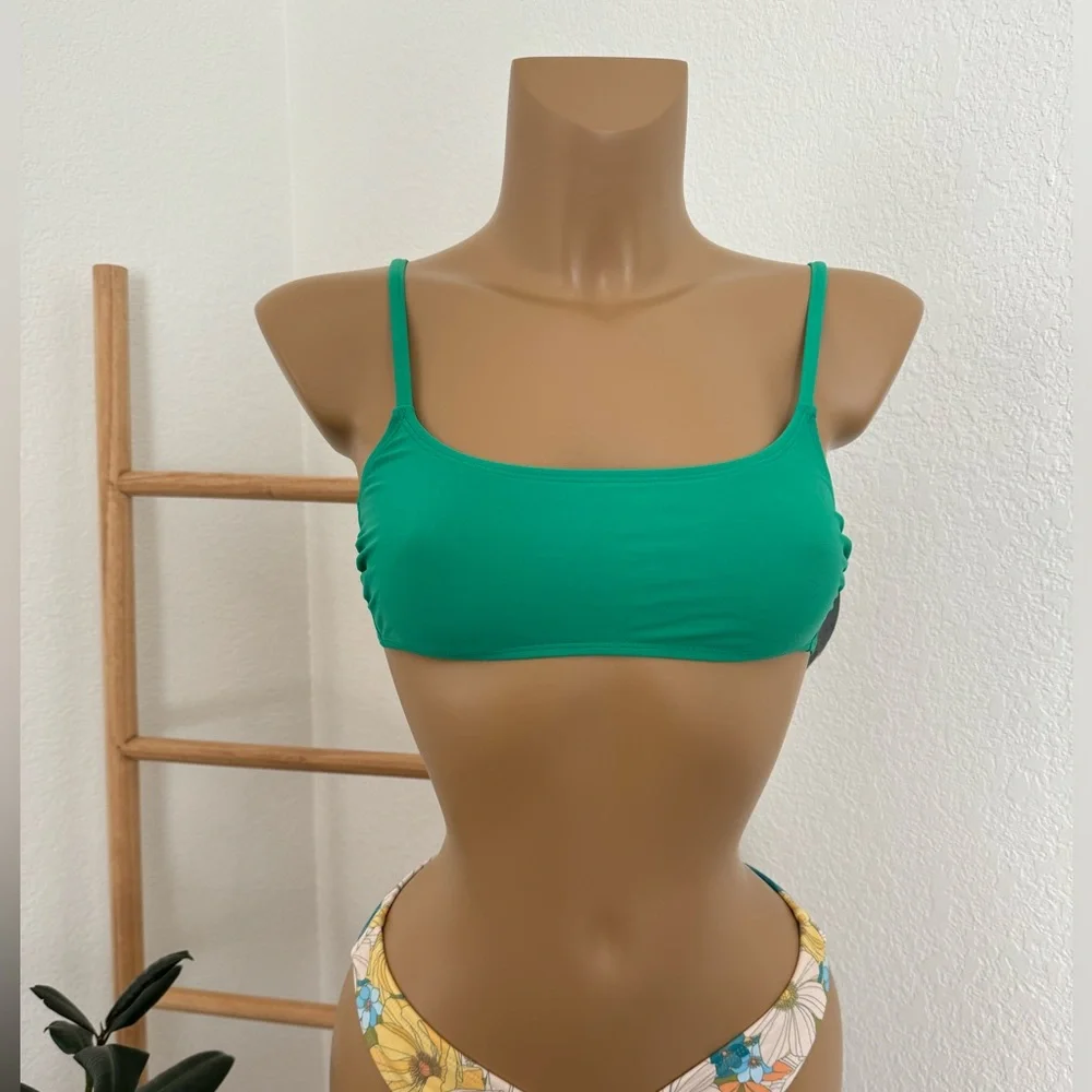 NWT Women's Bralette Bikini Top - Wild Fable
Green XS - Picture 4 of 4